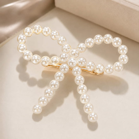 🎀 Pearl Bow Hair Clip